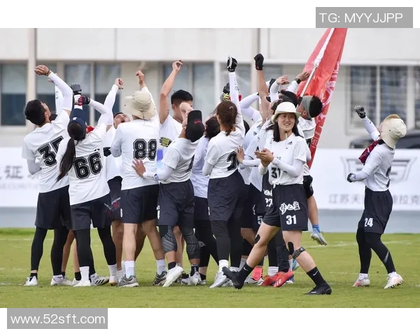 南京飞盘队边路渗透战术分析与比赛表现评估