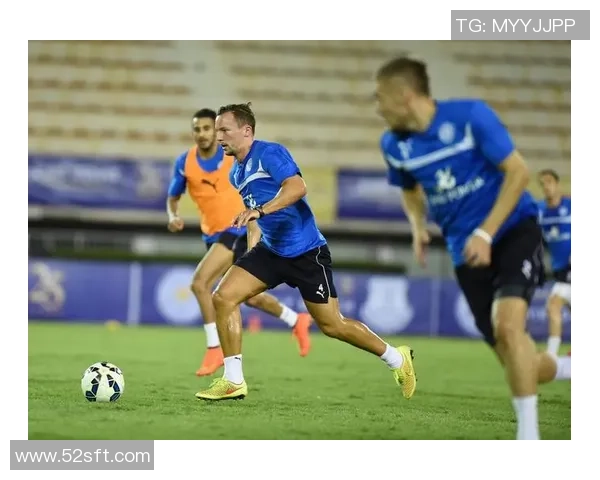 足球冒烟的背后故事揭示了运动与环境的微妙关系与未来的挑战